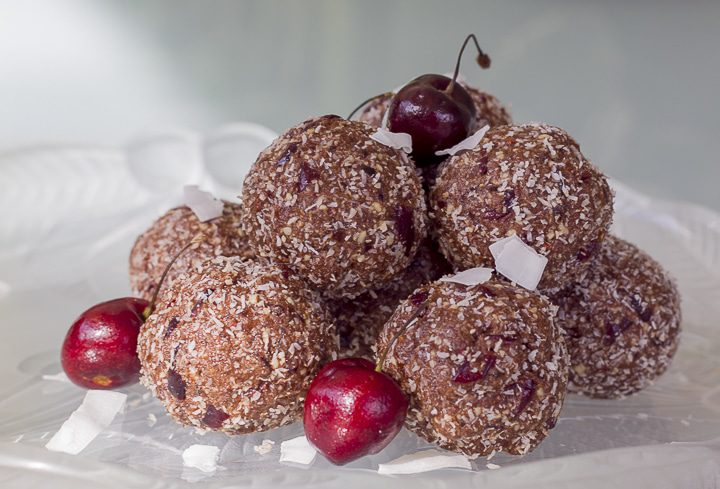 Cherry Ripe Protein Balls Recipe