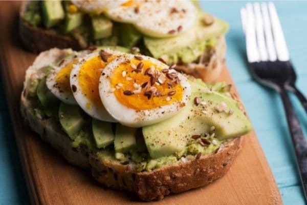 healthyier toast with avocado and egg